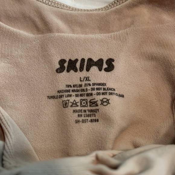 NWOT SKIMS Sculpting Snaps Bodysuit new - Picture 5 of 5